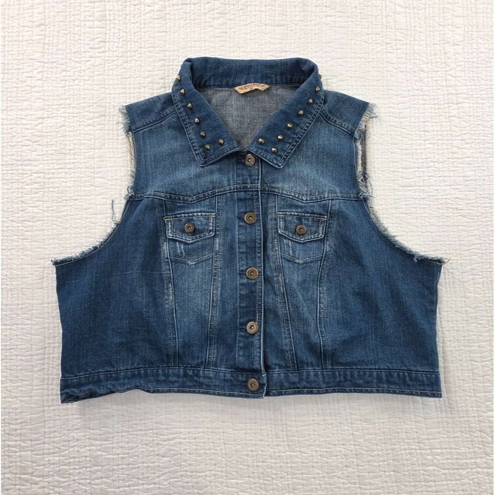 Highway Jeans Denim Vest Womens 2X‎ Med Wash Sleeveless Studded Raw Hem Classic